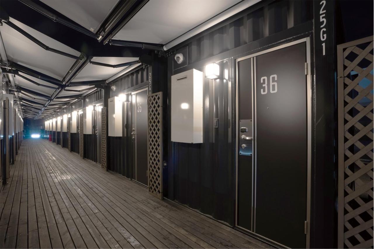 R9 The Yard Hotel